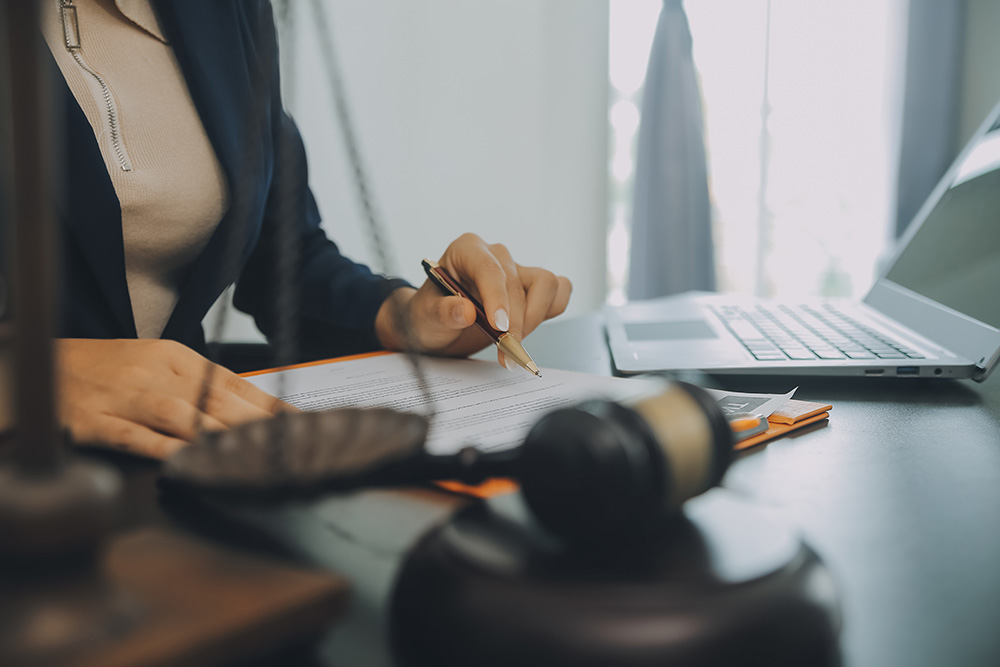 Juridiskie pakalpojumi fiziskām un juridiskām personām – MBGS Legal